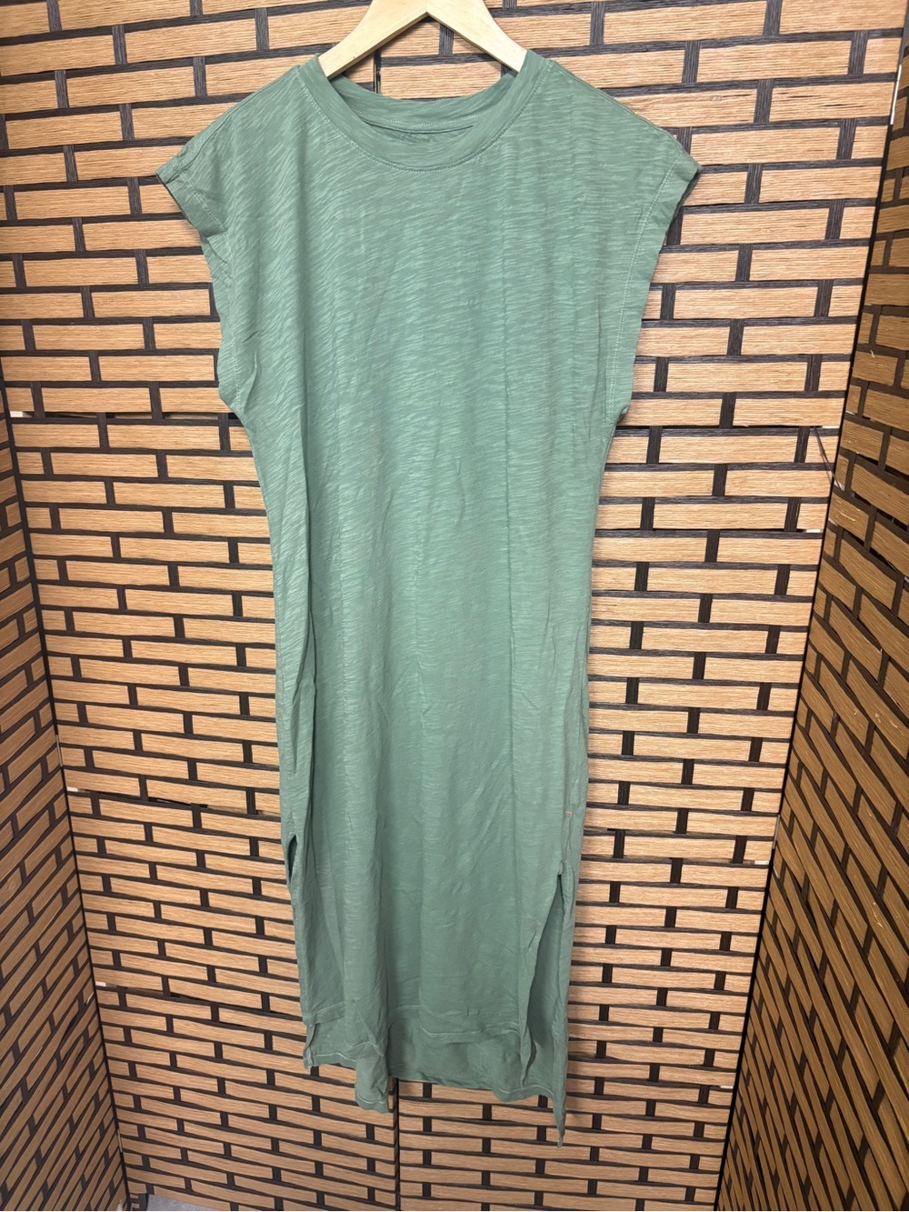 The normal brand green midi dress size medium